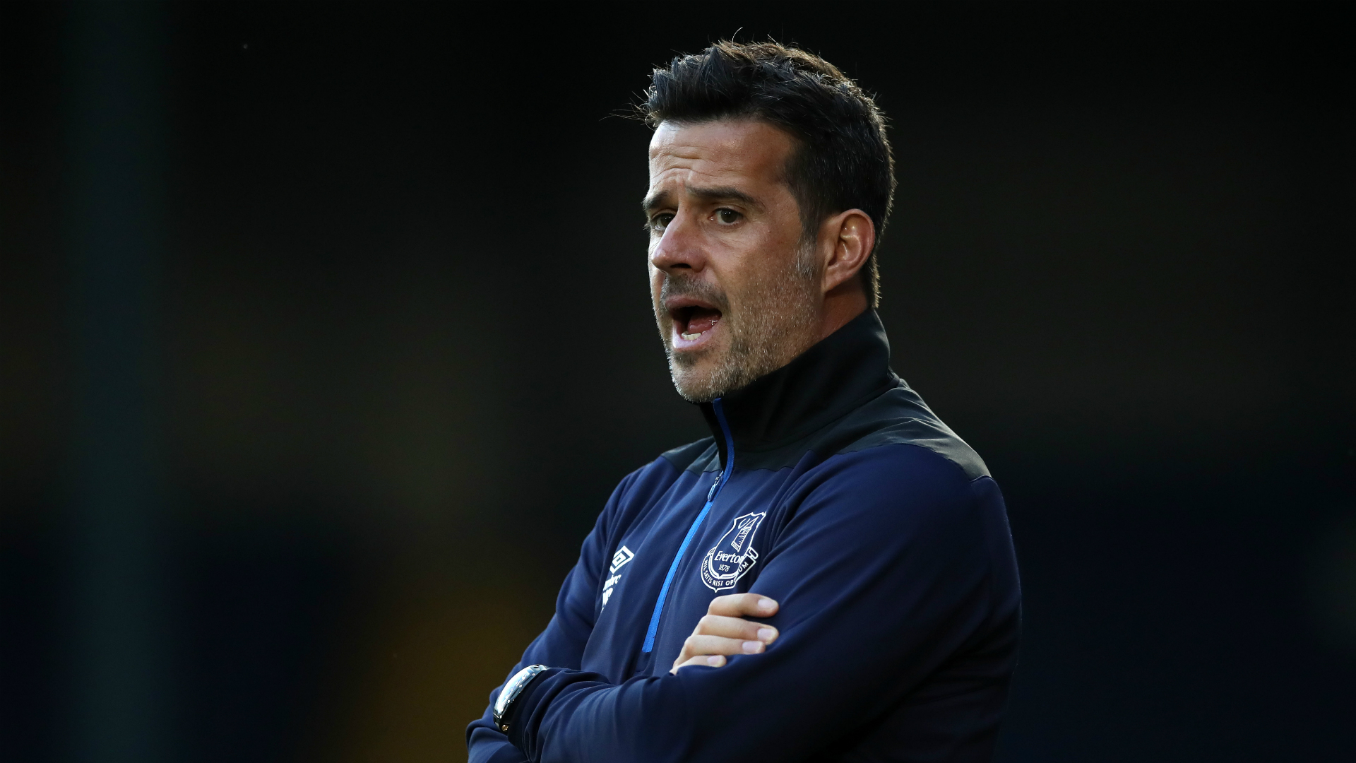 员在首次亮 员在首次亮